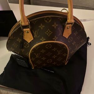 Louis Vuitton Brown Monogram Shoulder Bag with Vachetta Leather